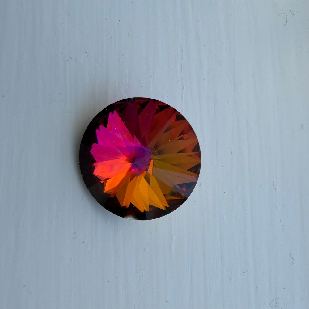 Austrian Crystal Rivoli Button 18mm Vitrail Medium Iridescent‎ Excellent
